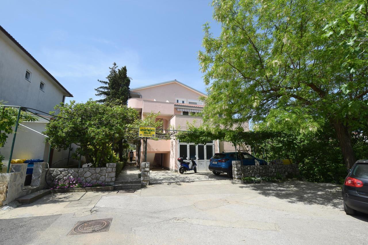 Apartments Kraljic クルク エクステリア 写真